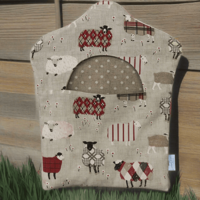 Peg bag- Sheep Fabric with hanger handmade by Lizzie® Cream/ Red - Giftware Wales