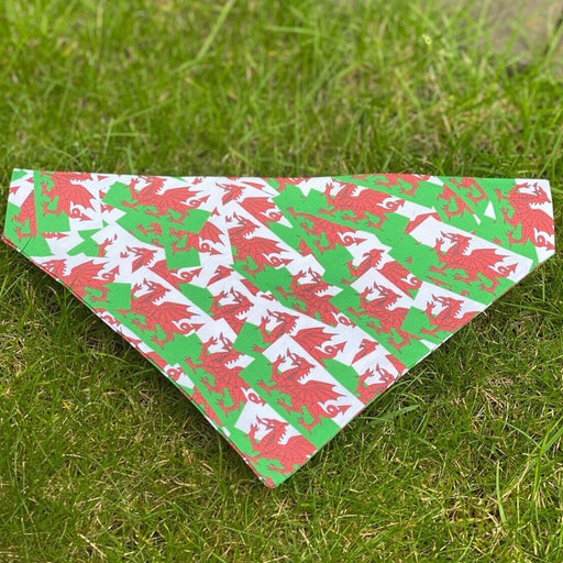 Welsh Flag Bandana for Medium Dogs - Giftware Wales