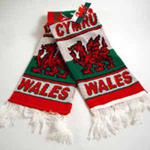 Welsh Flag Knitted Scarf - Giftware Wales